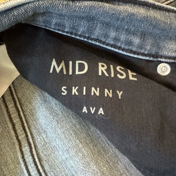 Lucky Brand Size 8 Jeans - Picture 4 of 9